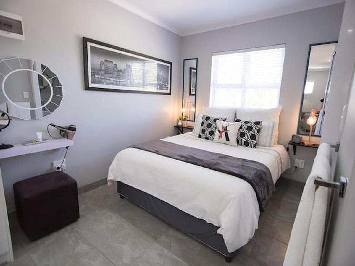 Studio On Bourdeaux Пароу Екстериор снимка